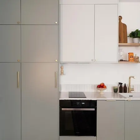 Minimalist Haussmannian 11 דירה פריז