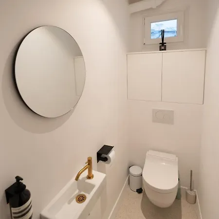 דירה Minimalist Haussmannian 11