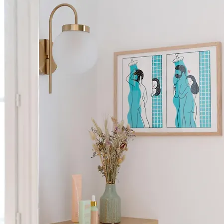 Minimalist Haussmannian 11 דירה *