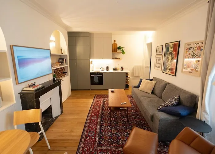 Apartment Minimalist Haussmannian 11 Paris