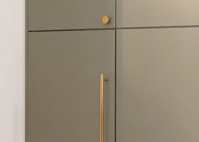 Apartment Minimalist Haussmannian 11 *