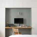 Minimalist Haussmannian 11