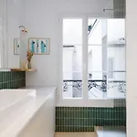 Minimalist Haussmannian 11 Appartement Paris