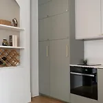 Appartement Minimalist Haussmannian 11