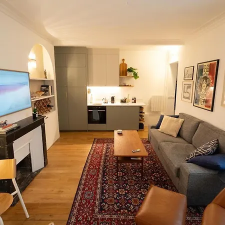 Appartement Minimalist Haussmannian 11 Paris