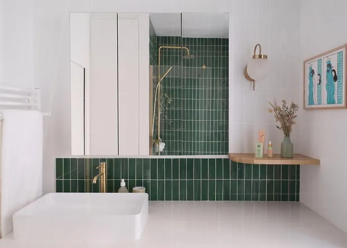 Minimalist Haussmannian 11 파리