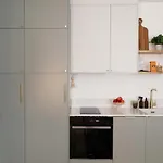 Minimalist Haussmannian 11 Apartamento París